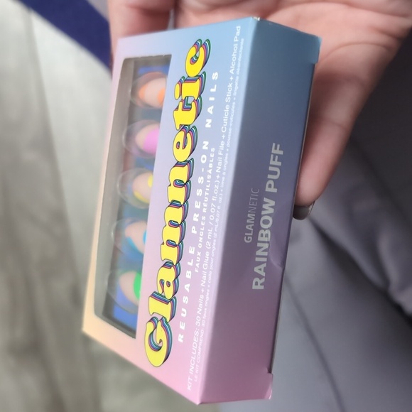 Glamnetic press-on nails Rainbow Puff - Picture 2 of 5